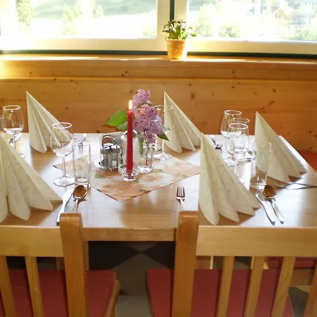 Gasthof-pension Strassreith *