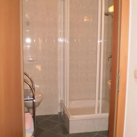 Gasthof-pension Strassreith Guest house *