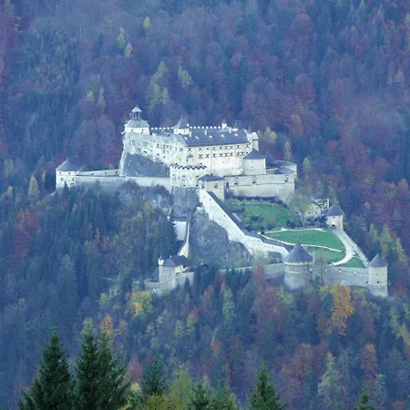 Guest house Gasthof-pension Strassreith *